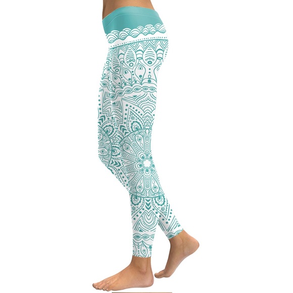 ❗️BOGO❗️Women’s leggings - Picture 2 of 7